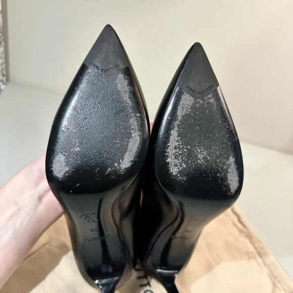 Authentic Louis Vuitton Black Calfskin Leather Heartbreaker Pointed Toe Pumps 36 - Picture 11 of 15